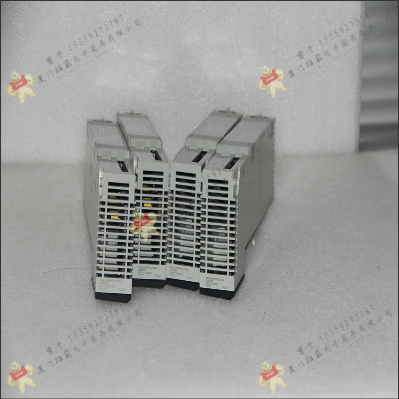 Schneider-施耐德    140NOC78100C    电流输入模块     全新无忧