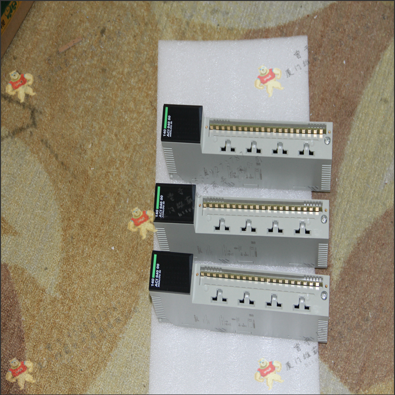 Schneider-施耐德     TSX07311608    输入模块    全新无忧